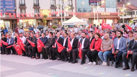 AKŞEHİR CUMHURİYET MEYDANI’NDA 15 TEMMUZ’U ANDI