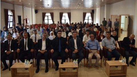 YUNAK’IN ALTIN ÇOCUKLARININ LGS BAŞARISI ÖDÜLLENDİRİLDİ