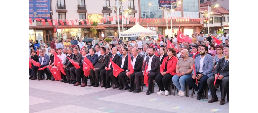 AKŞEHİR CUMHURİYET MEYDANI’NDA 15 TEMMUZ’U ANDI