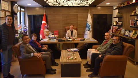 AKBANK AKŞEHİR ŞUBESİ YETKİLİLERİNDEN ODA BAŞKANIMIZ ENDER KALKAN’A TEBRİK ZİYARETİ