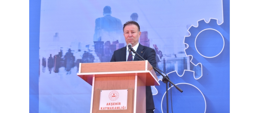 1.AKŞEHİR İSTİHDAM VE KARİYER FUARI KAPILARINI AÇTI