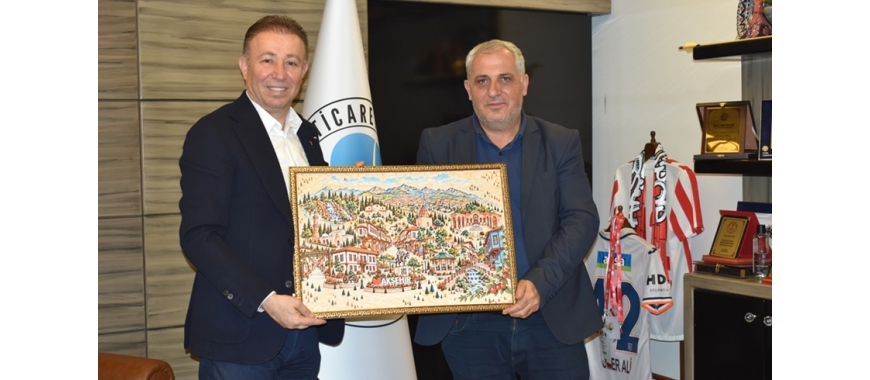 HALK EĞİTİMİ MERKEZİ MÜDÜRÜ RAMAZAN AKKURT’TAN BAŞKAN KALKAN’A TEBRİK ZİYARETİ